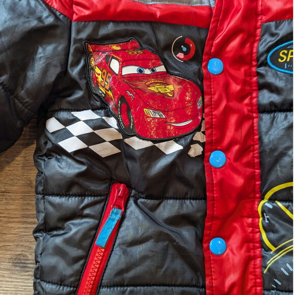 Disney Store Cars Lighting McQueen Racing Puffer Winter Coat Jacket Size 4 - Picture 3 of 10